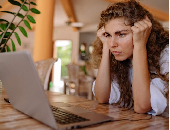 Feeling Unmotivated at Work? Common Causes and Tips to Increase Motivation